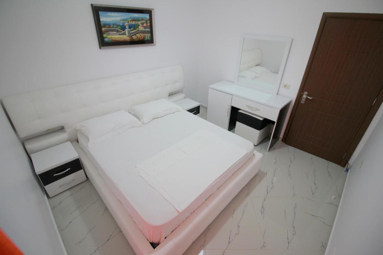 Klajdi Apartaments Саранде Екстериор снимка