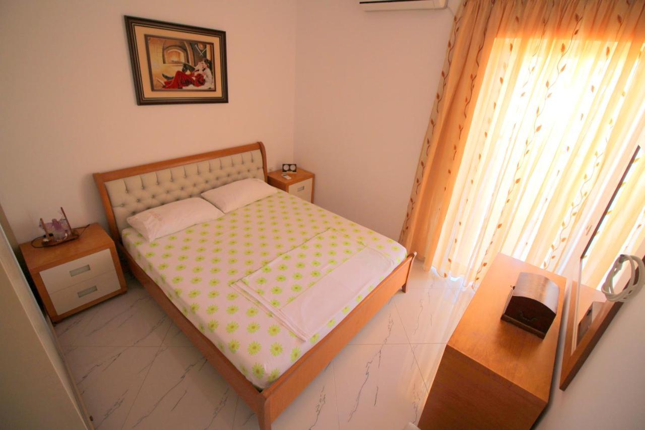 Klajdi Apartaments Саранде Екстериор снимка