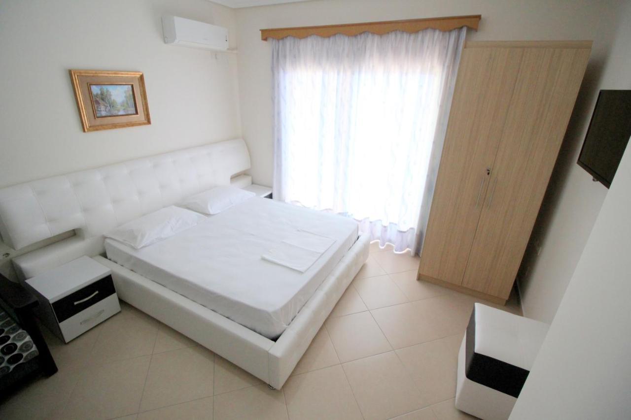 Klajdi Apartaments Саранде Екстериор снимка