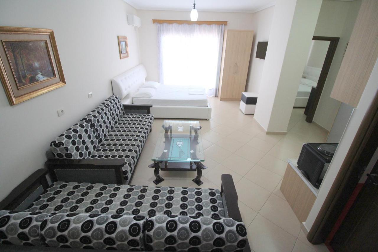 Klajdi Apartaments Саранде Екстериор снимка
