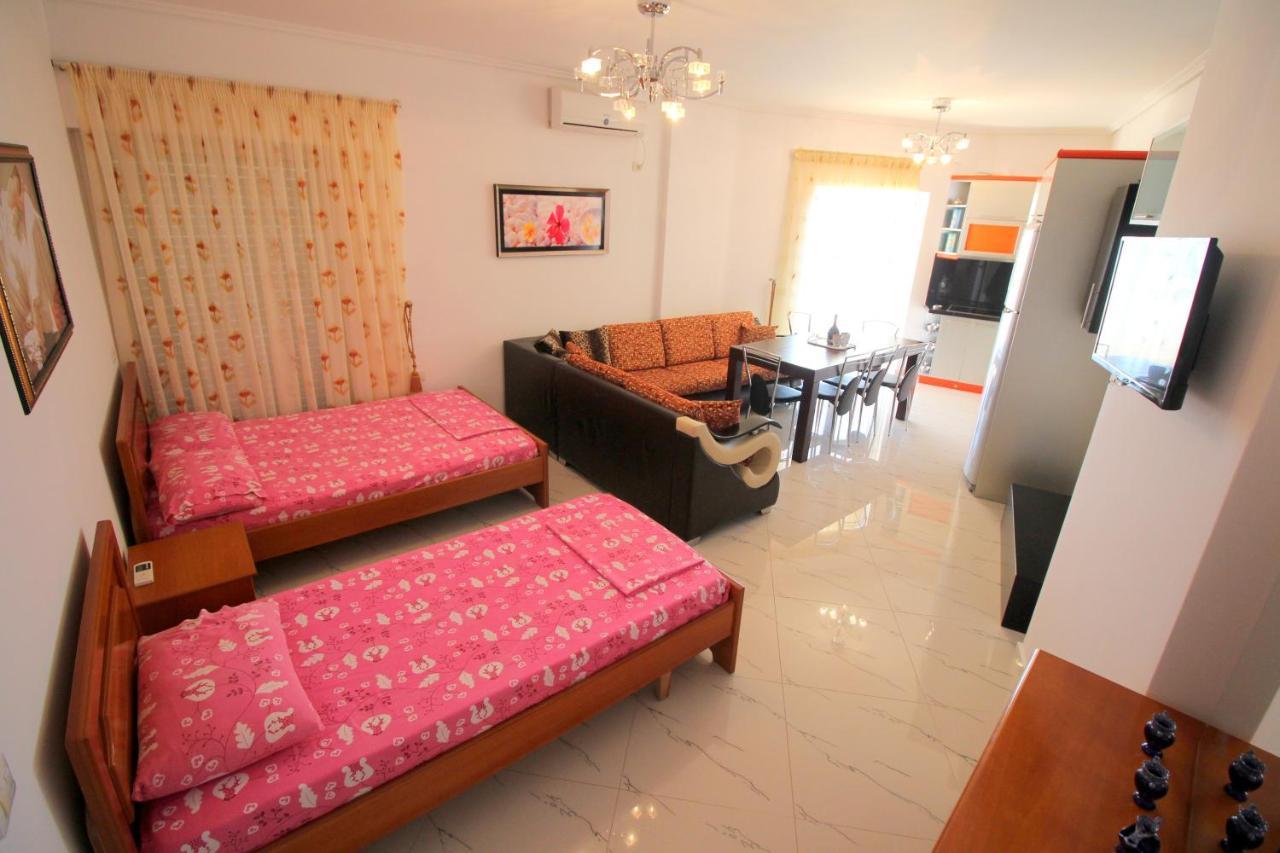 Klajdi Apartaments Саранде Екстериор снимка
