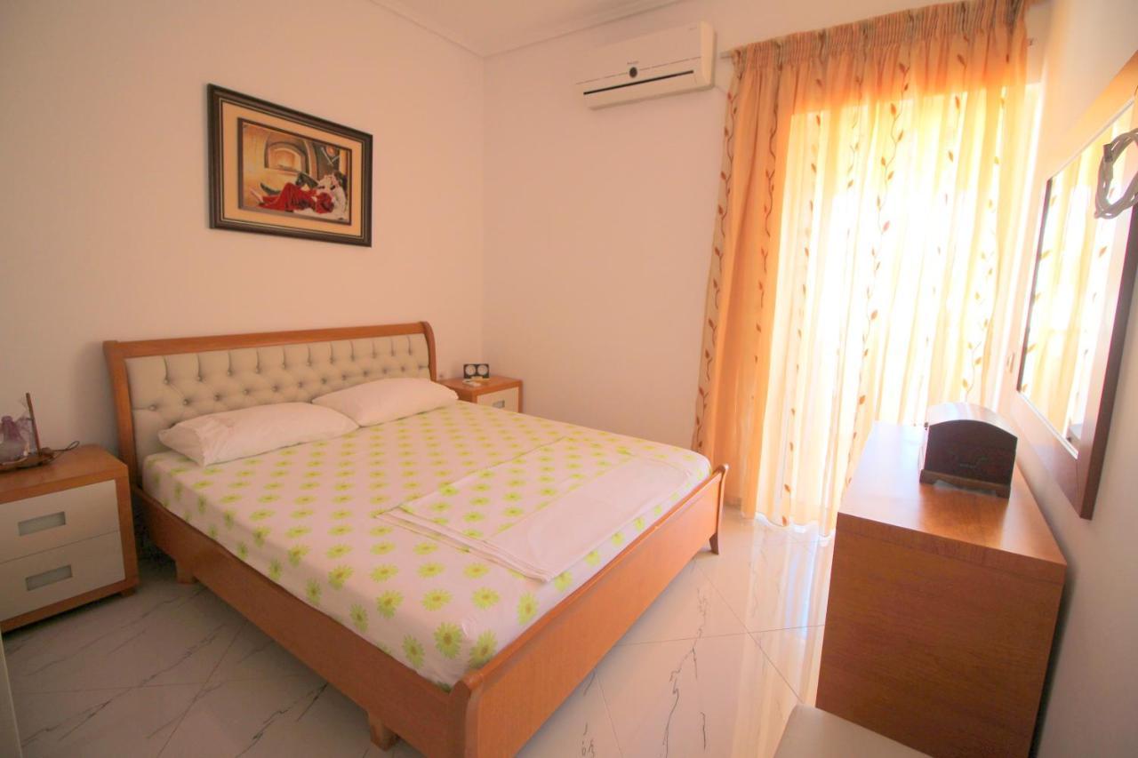 Klajdi Apartaments Саранде Екстериор снимка