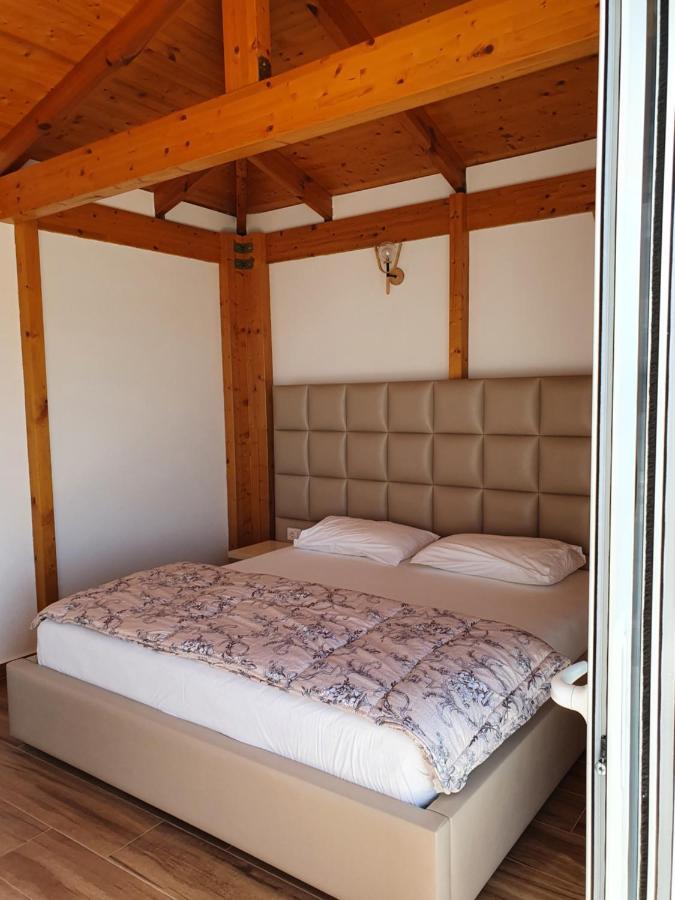 Klajdi Apartaments Саранде Екстериор снимка