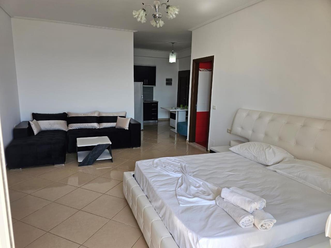 Klajdi Apartaments Саранде Екстериор снимка