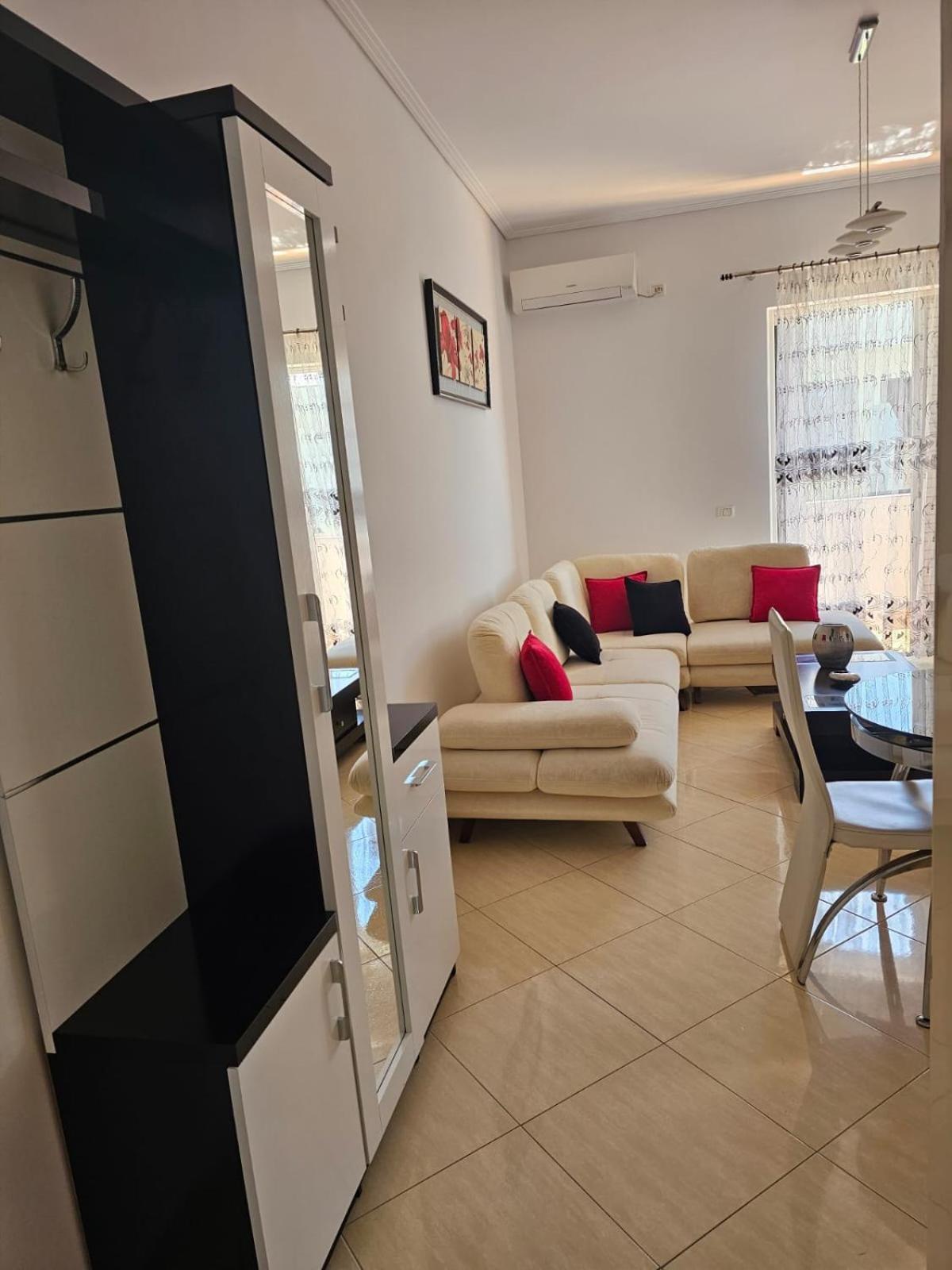 Klajdi Apartaments Саранде Екстериор снимка