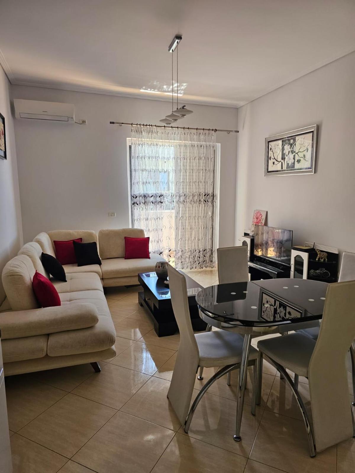 Klajdi Apartaments Саранде Екстериор снимка